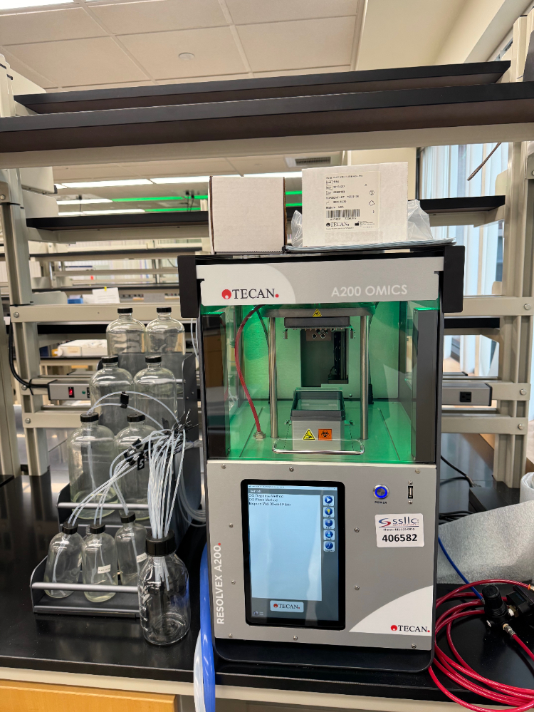 Image of Tecan Resolvex A200 Liquid Chromatography System